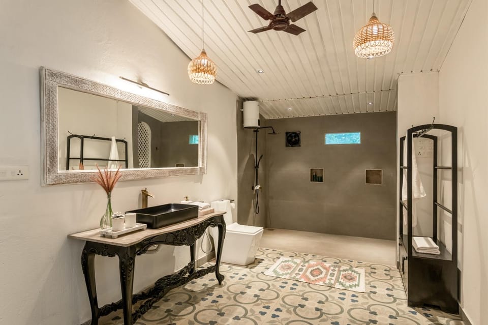 Shower, Bathroom