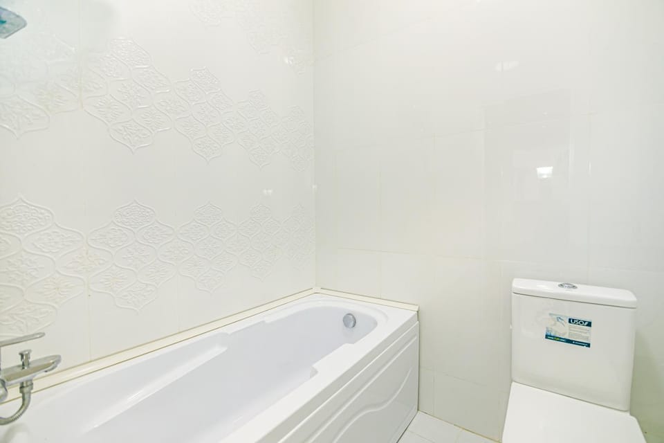 Bathroom, Bath
