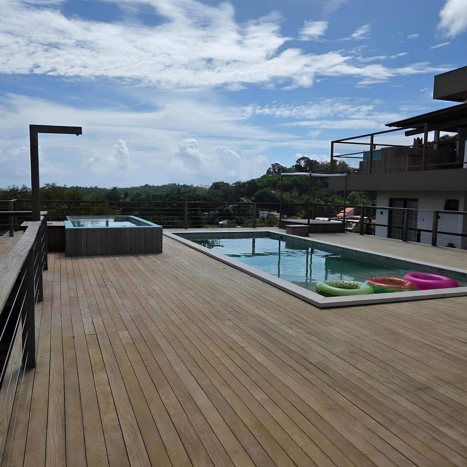 Area and facilities, Swimming pool