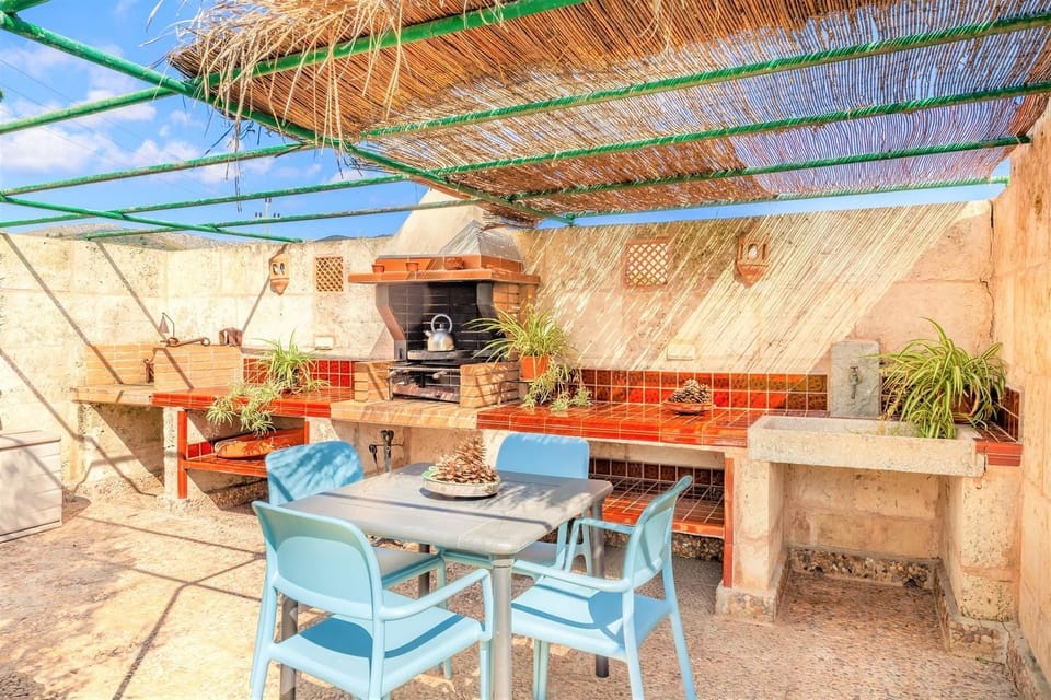 Can Pou Nou Villa in Raiguer