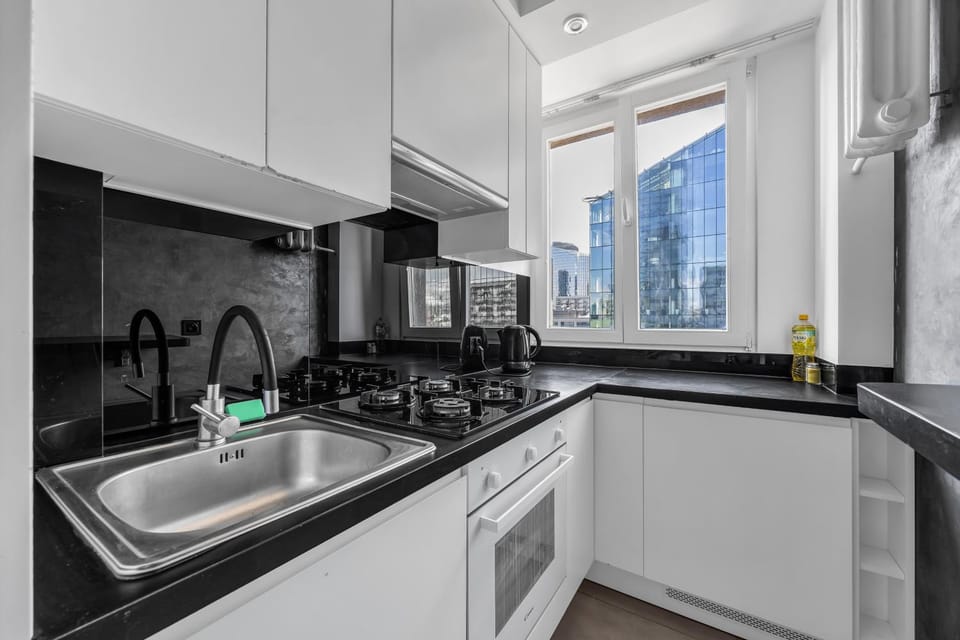 11th Floor Center Apartment - 57m2, Two Bedrooms - by Rentujemy Apartment in Warsaw