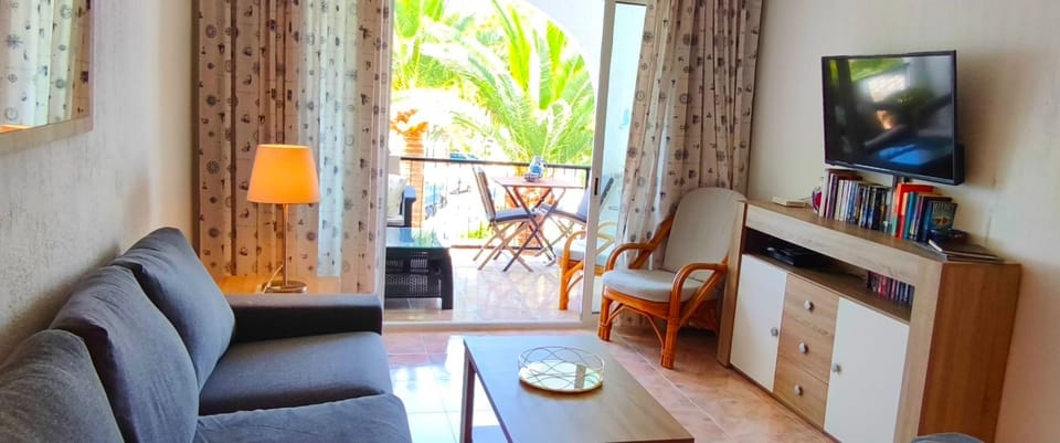 TV and multimedia, Balcony/Terrace, Living room