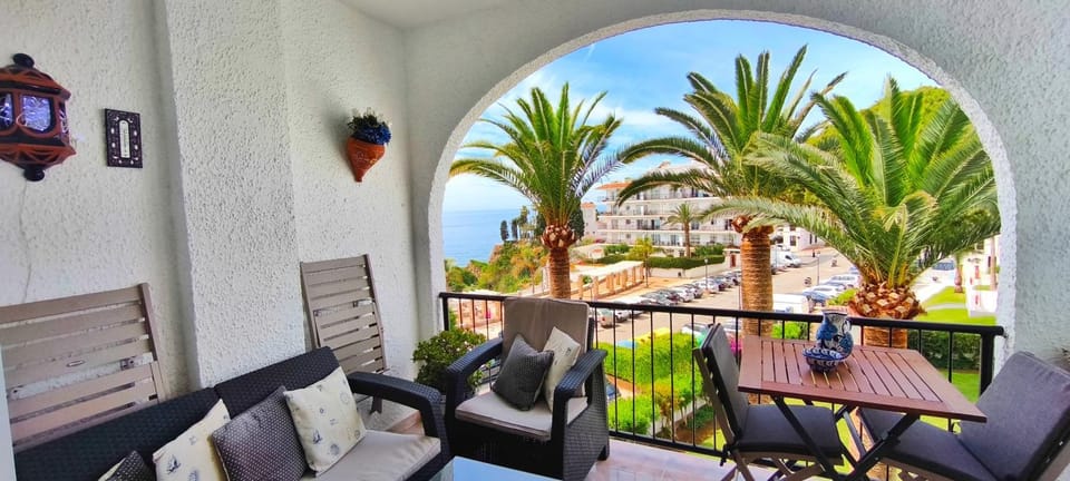 Solarium, Balcony/Terrace, Dining area, Sea view