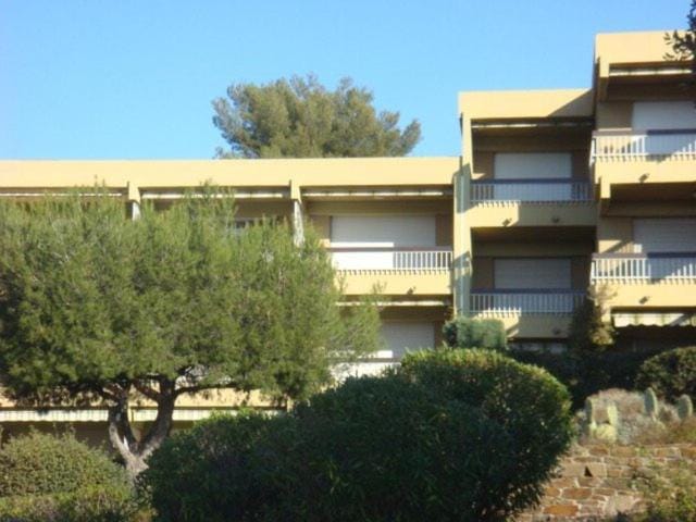Property building, Balcony/Terrace