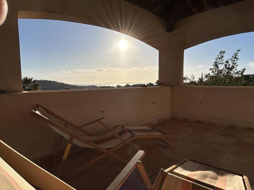 Natural landscape, Balcony/Terrace, Sunset, sunbed