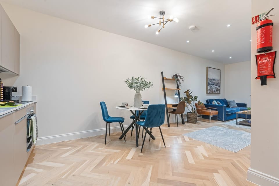 Central Jewellery Quarter 1-Bedroom Apartment with Workspace Apartment in Birmingham