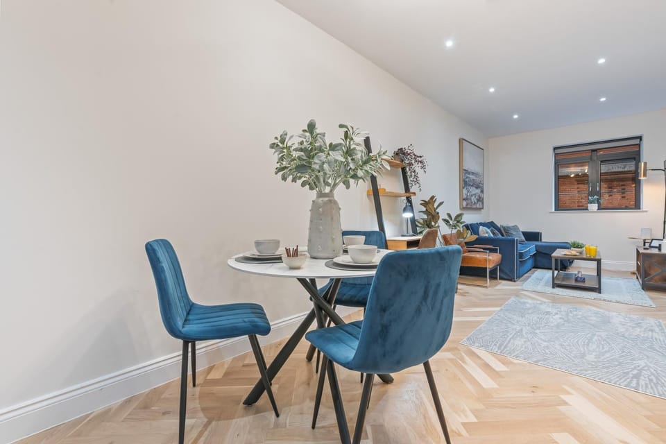 Central Jewellery Quarter 1-Bedroom Apartment with Workspace Apartment in Birmingham