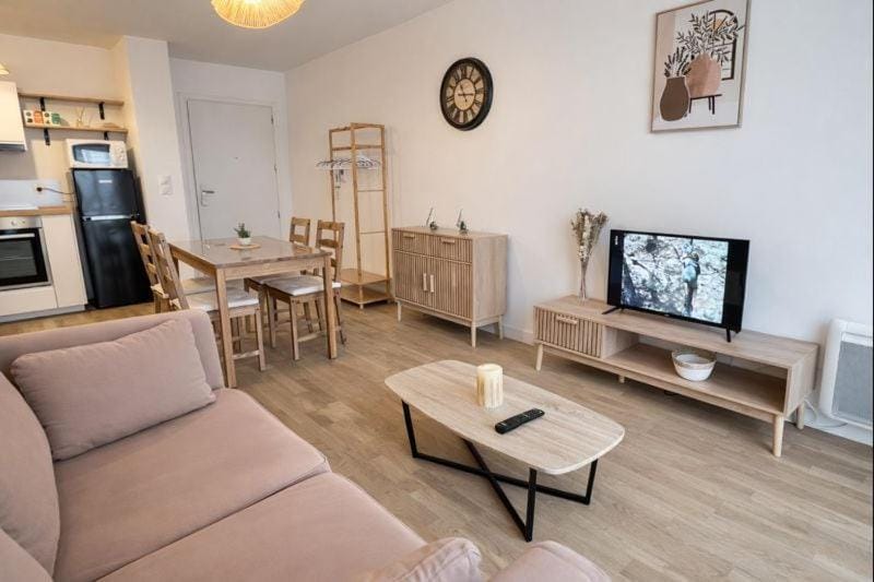 Cozy apartment with balcony 15 minutes from Lille Apartment in Hauts-de-France
