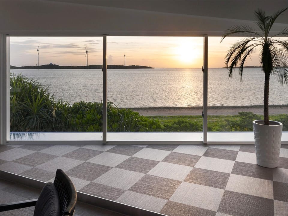 Living room, Sea view
