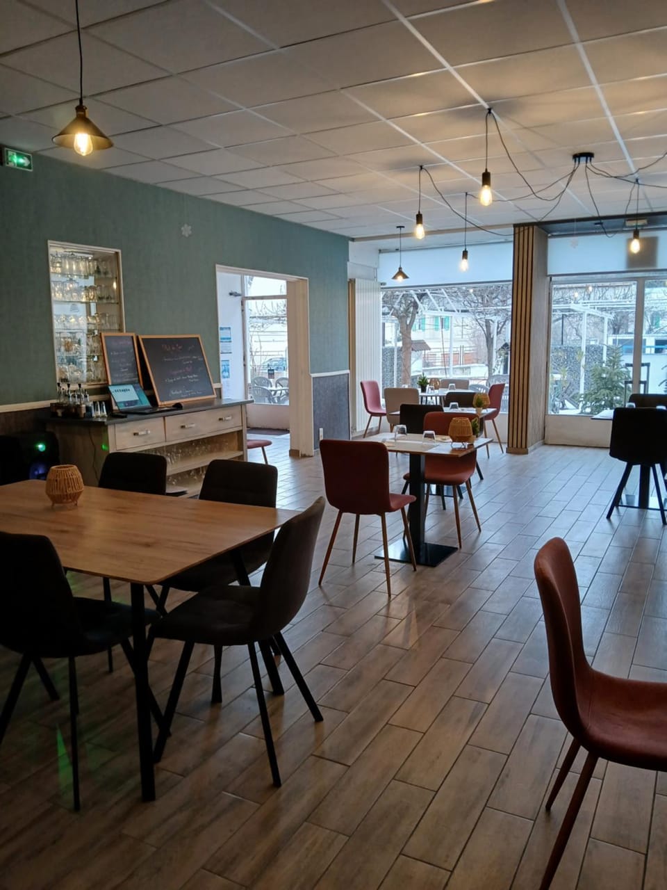 Restaurant/places to eat