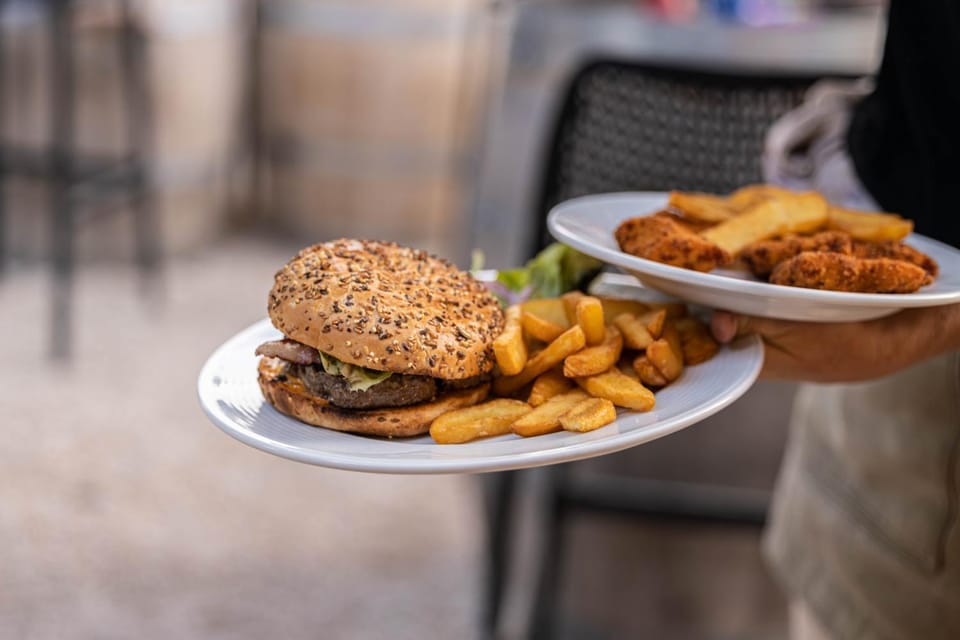 Restaurant/places to eat