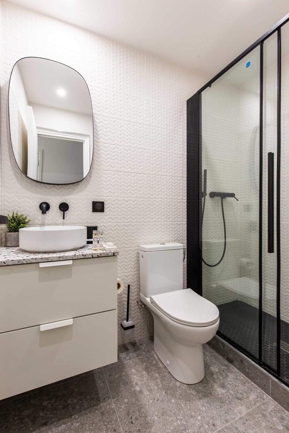 Shower, Toilet, Bathroom