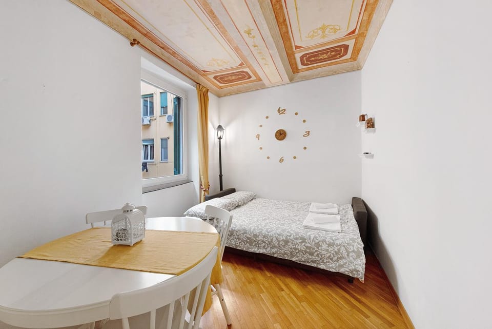 Property building, Living room, Bedroom