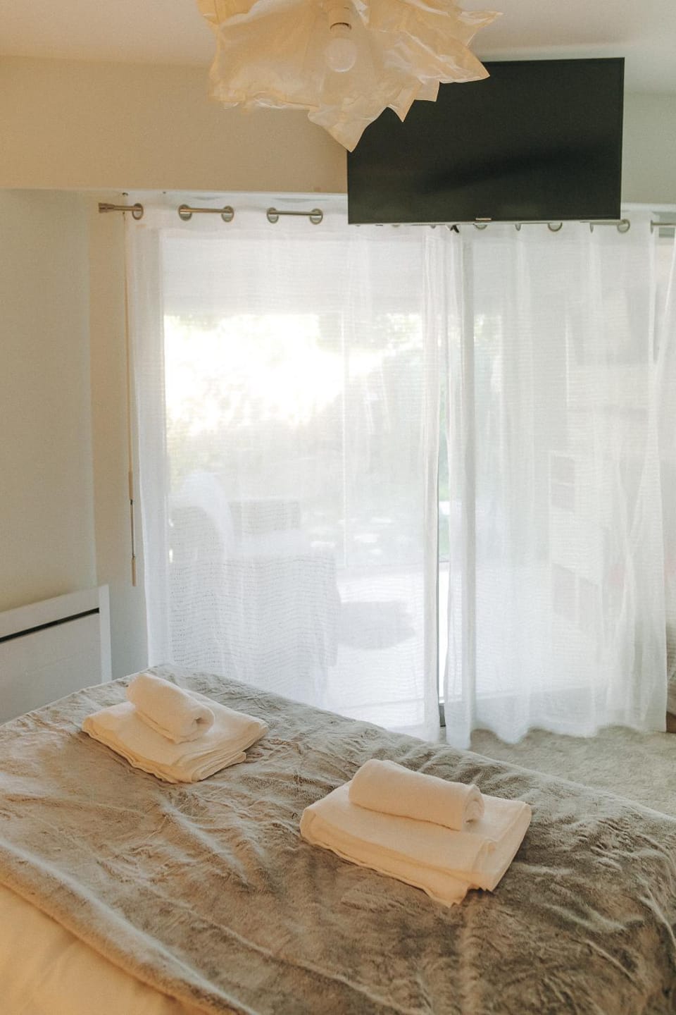 Private Garden Hideaway by the Sea Apartment in Cannes