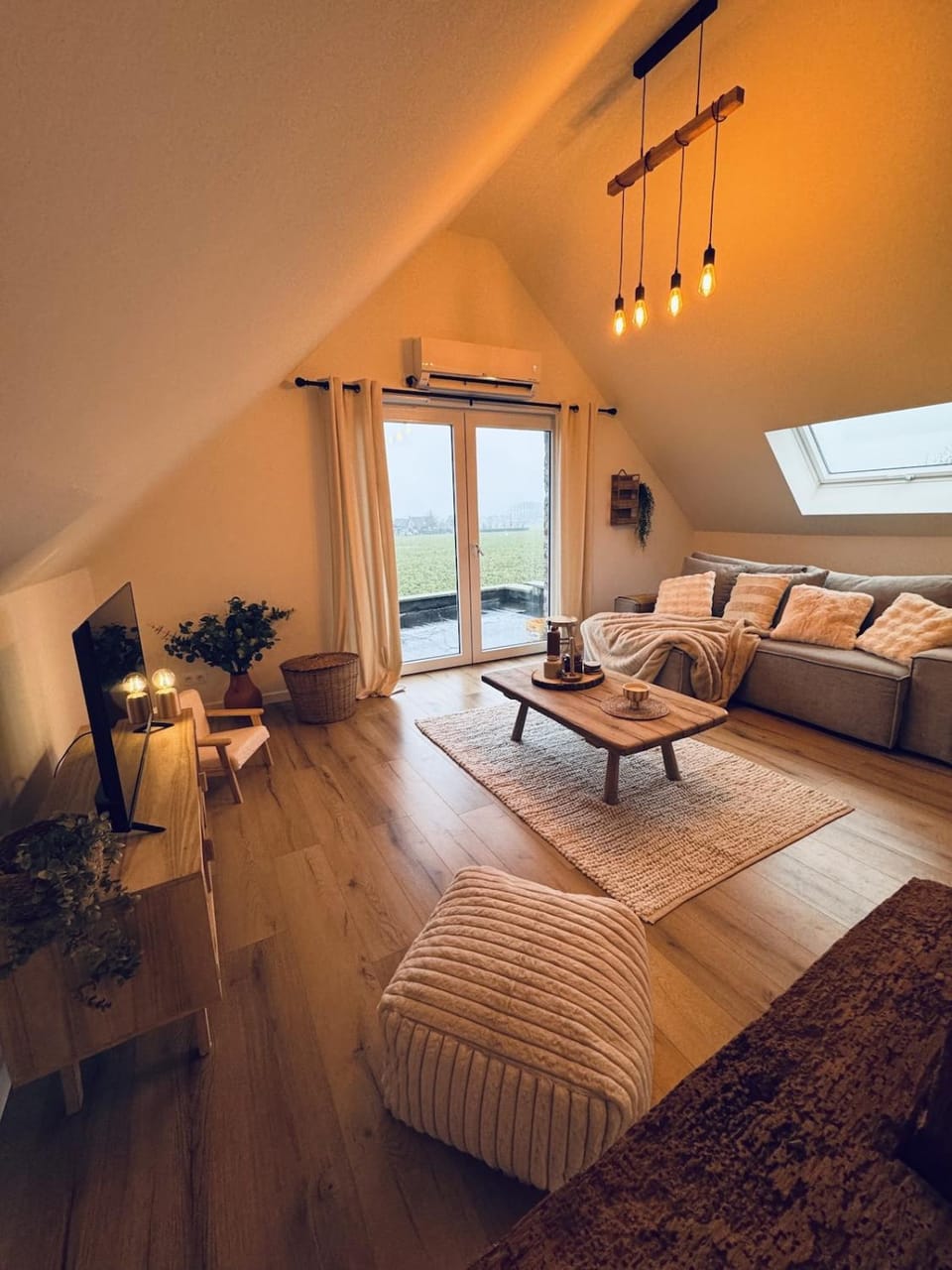 TV and multimedia, Living room