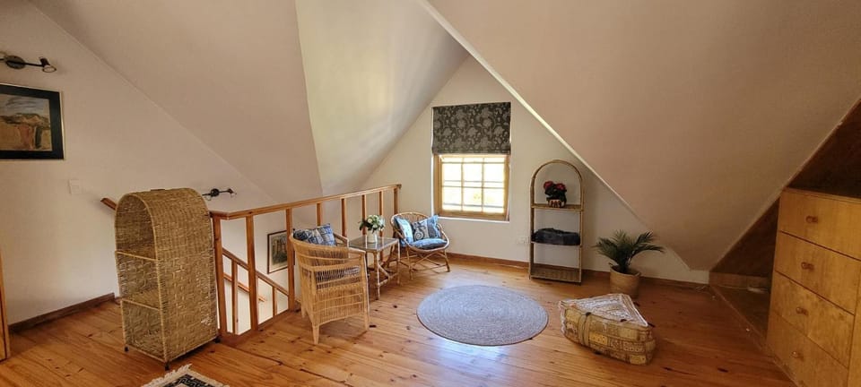 Seating area, Bedroom