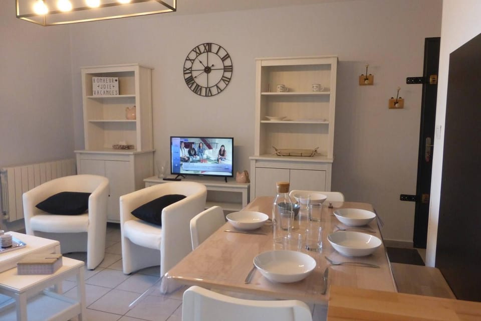 SG020-126 Appart 3 pièces 5 couchages SAINT GILLES CROIX DE VIE Apartment in Saint-Gilles-Croix-de-Vie