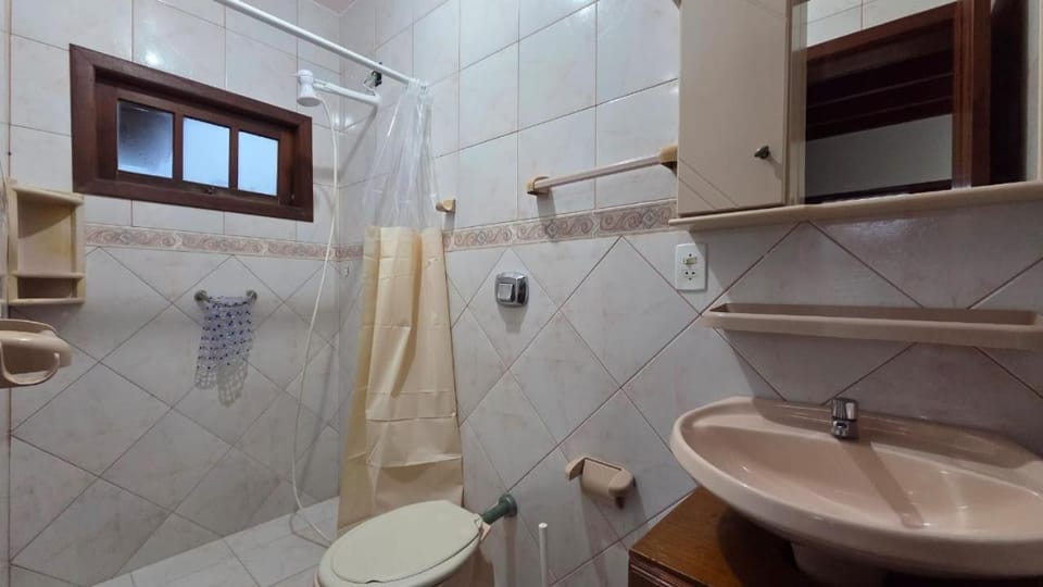 Oportunidade ao lado da praia House in Garopaba