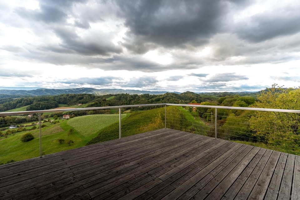 View (from property/room), Balcony/Terrace