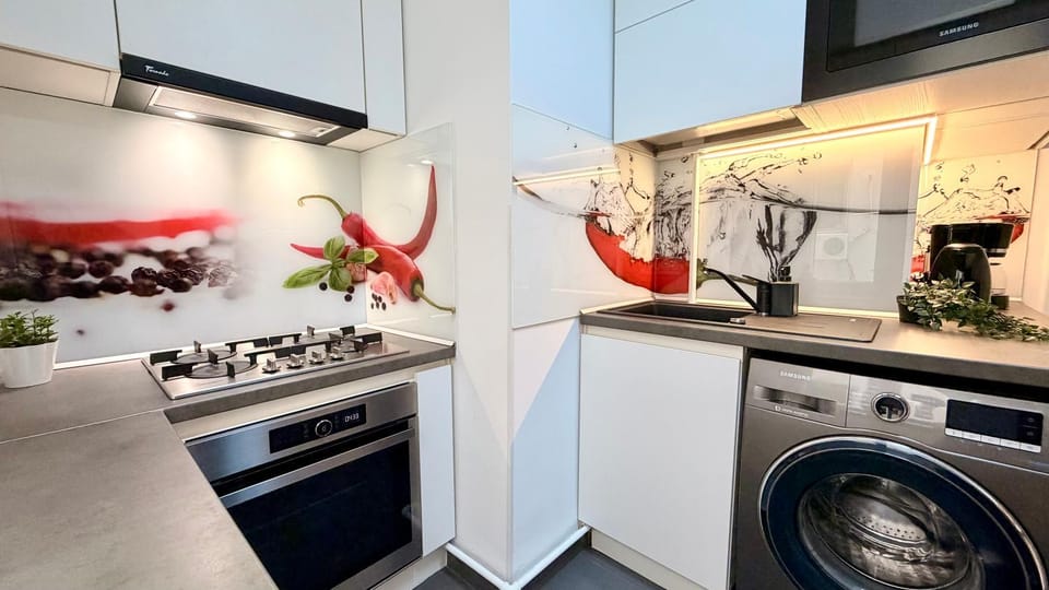 Kitchen or kitchenette, oven, stove