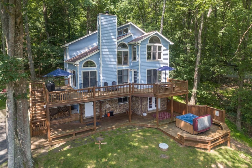 Dreamers Overlook by Railey Vacations House in Deep Creek Lake