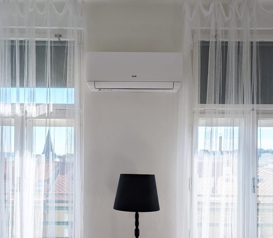air conditioner, air conditioner