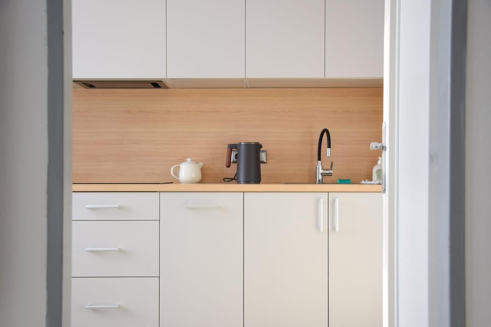 Coffee/tea facilities, Kitchen or kitchenette, kitchen