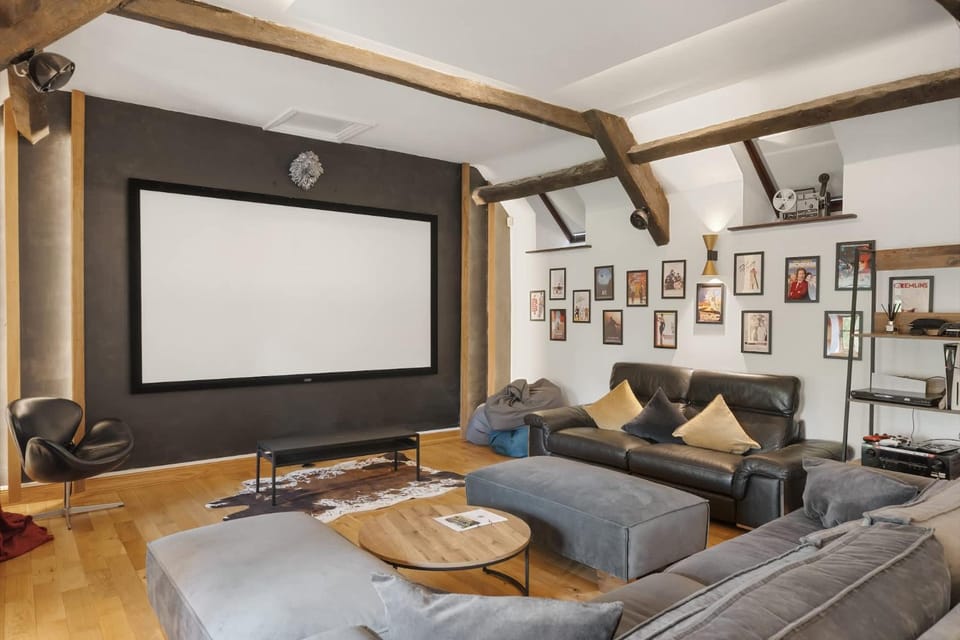 Country House - Pool Hot Tub Tennis Courts Gym House in Taunton Deane