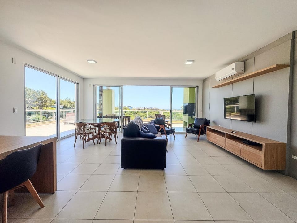 Living room, Dining area, Meeting/conference room, Sea view