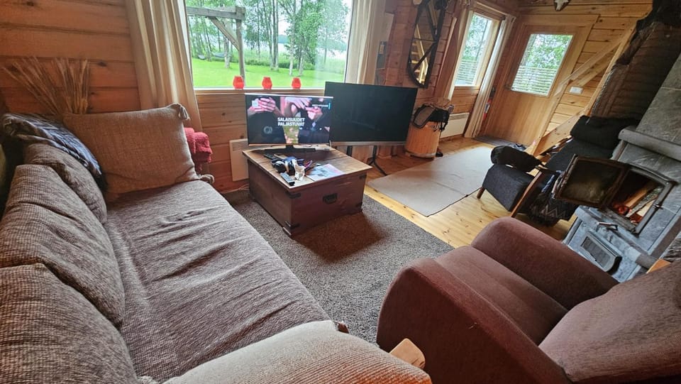Communal lounge/ TV room, TV and multimedia, Living room