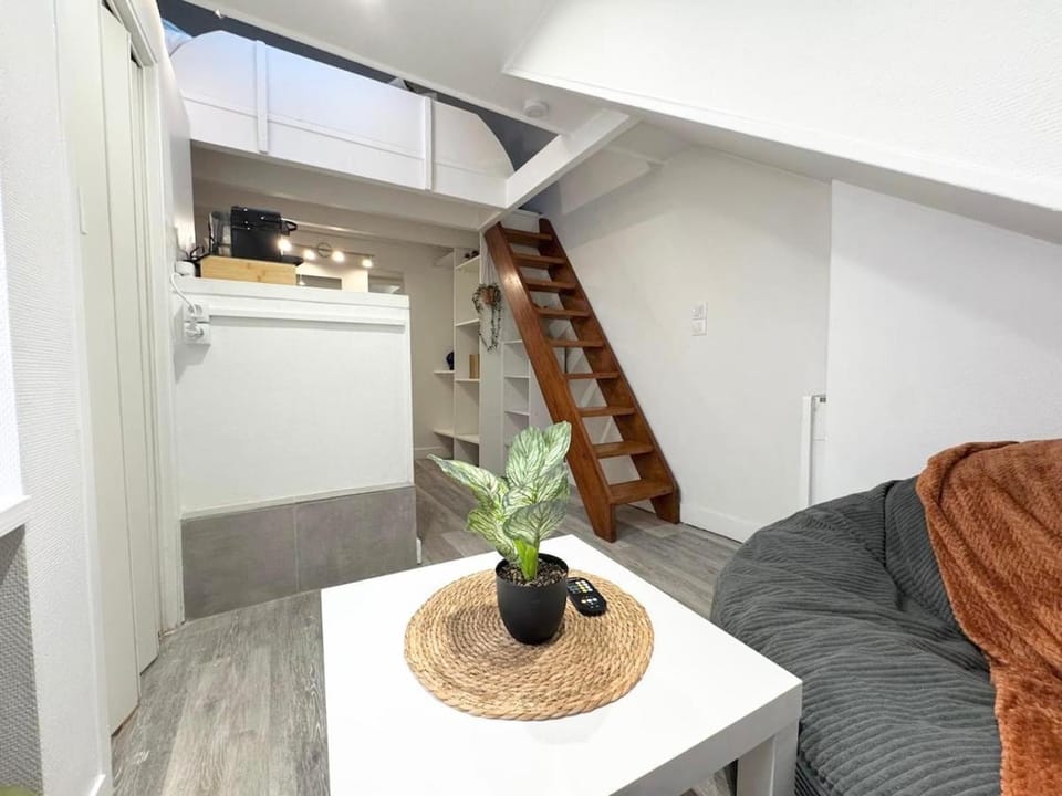 Cosy Loft Duplex for Couples - Great Location Apartment in Paris
