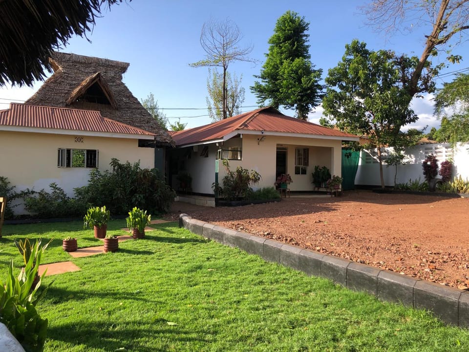 Garden view, Parking
