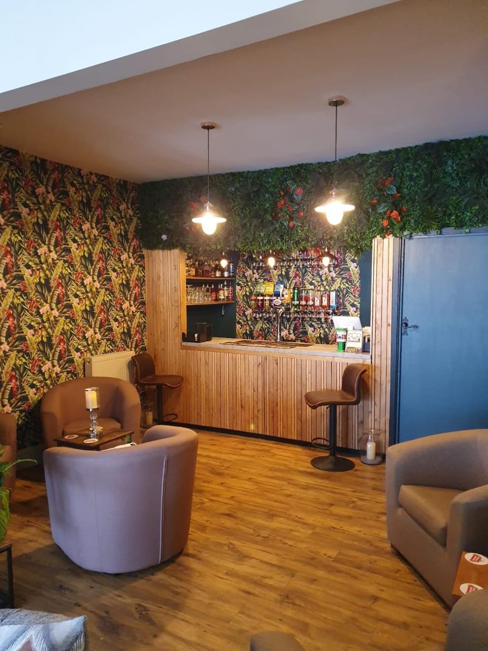 Lounge or bar