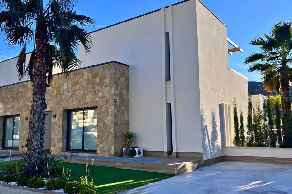 Property building, Day