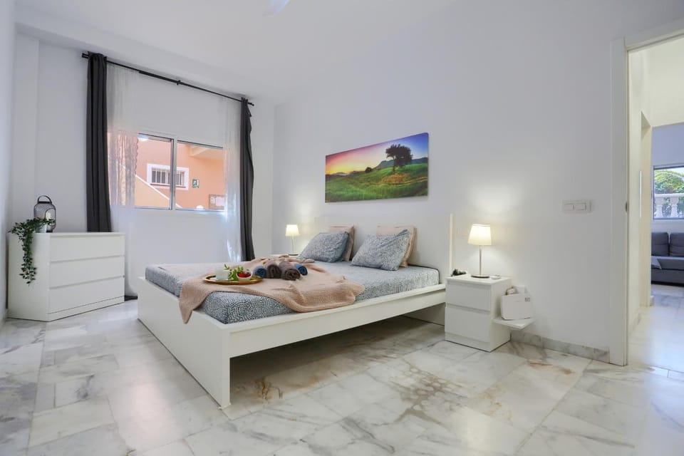 The Stone Apartment, Los Gigantes, Heated Pool Apartment in Acantilados de Los Gigantes