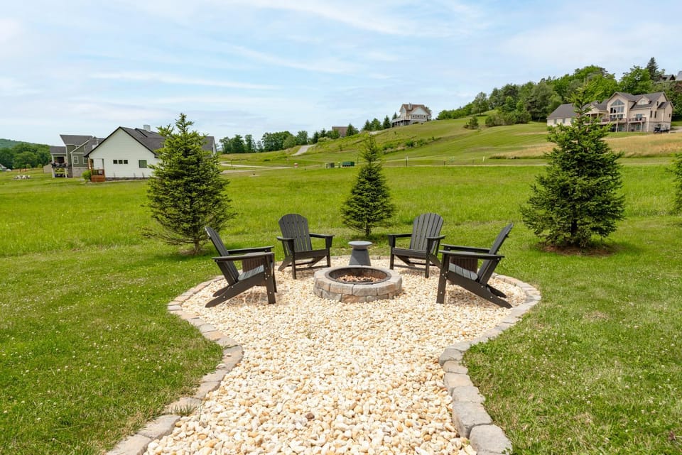 Field of Dreams House in Deep Creek Lake
