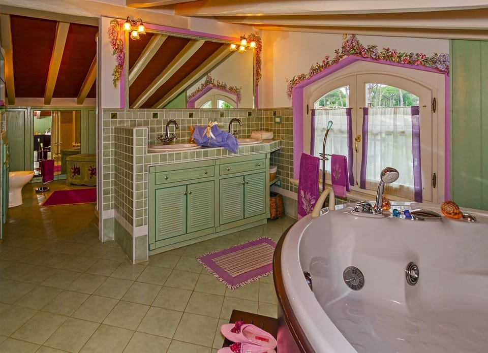 Hot Tub, Bathroom, Bath