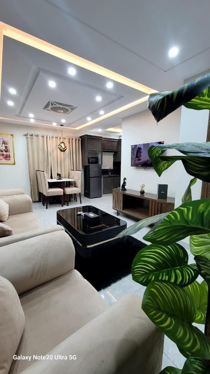 Cozy Stay Apartment on Prime Location Apartment in Lahore