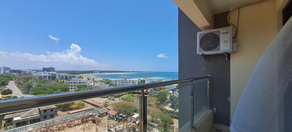 Oceanview Waridi services apt- Coral Sands apt nyali Apartment in Mombasa County