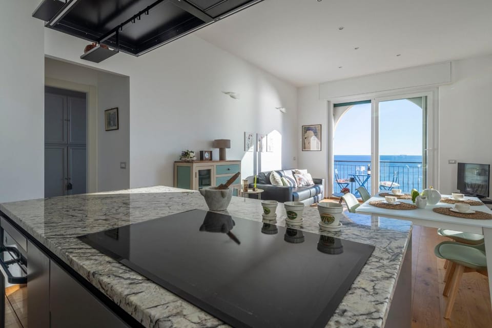 Spring, Summer, Kitchen or kitchenette, Autumn