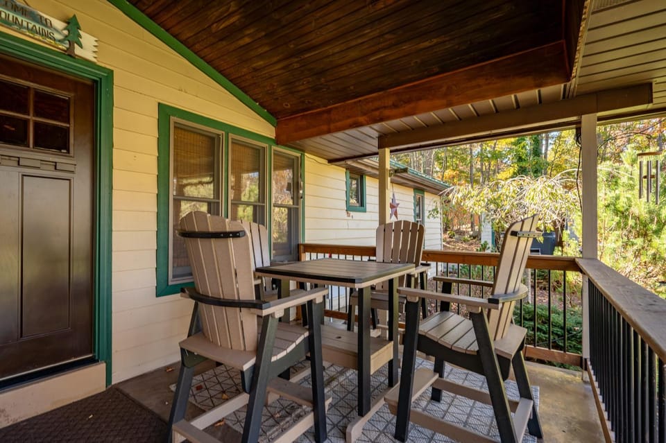 Fireside Cabin Cabin in Deep Creek Lake