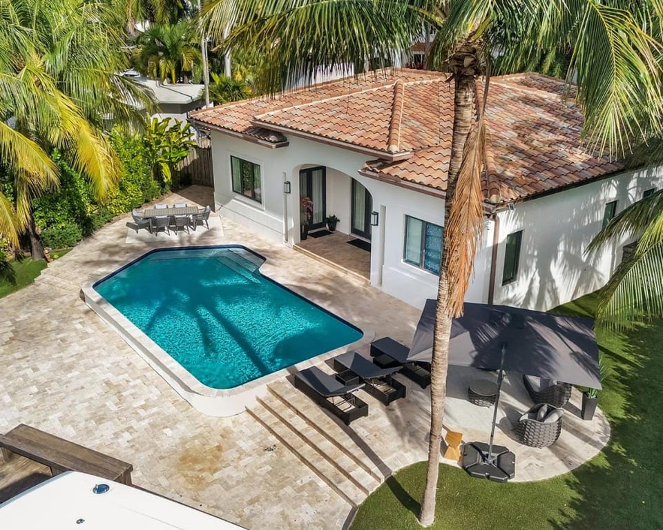 The Rendez-Vous Villa Waterfront Villa in Nurmi Isles