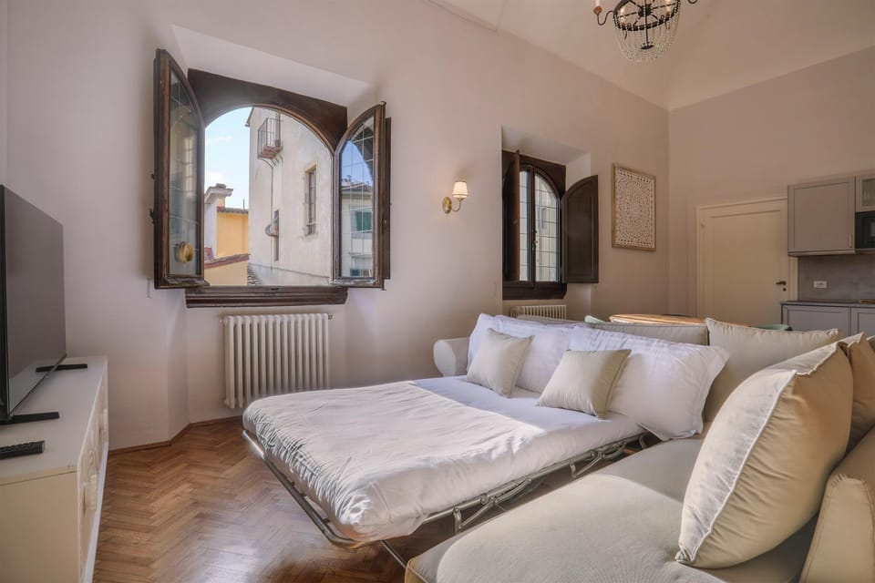 Bed, Living room
