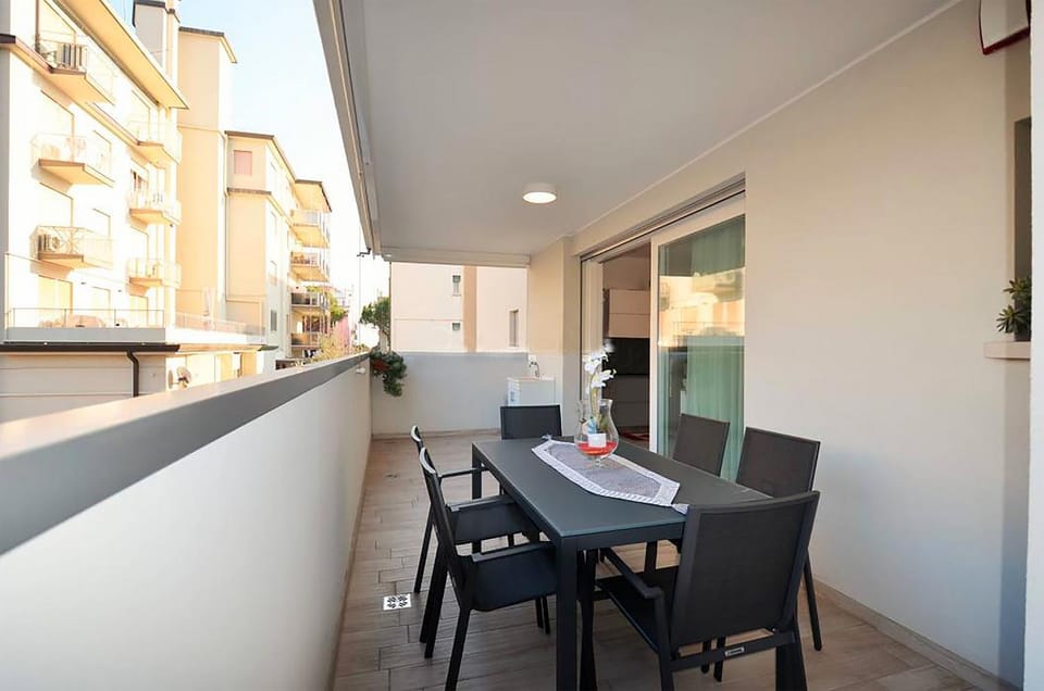 Balcony/Terrace, Balcony/Terrace