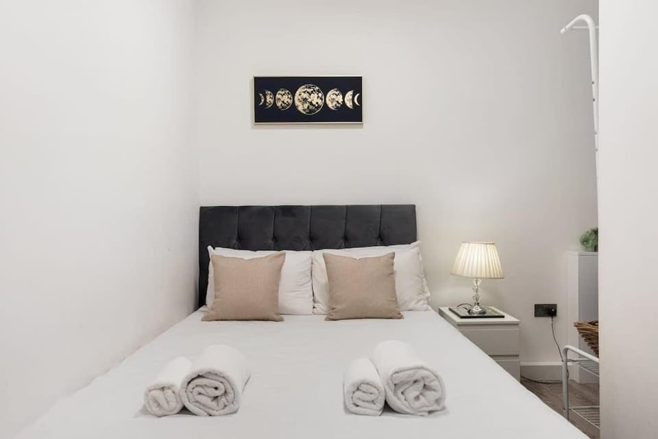 Modern 1 Bed - St John's Wood Apartment in City of Westminster