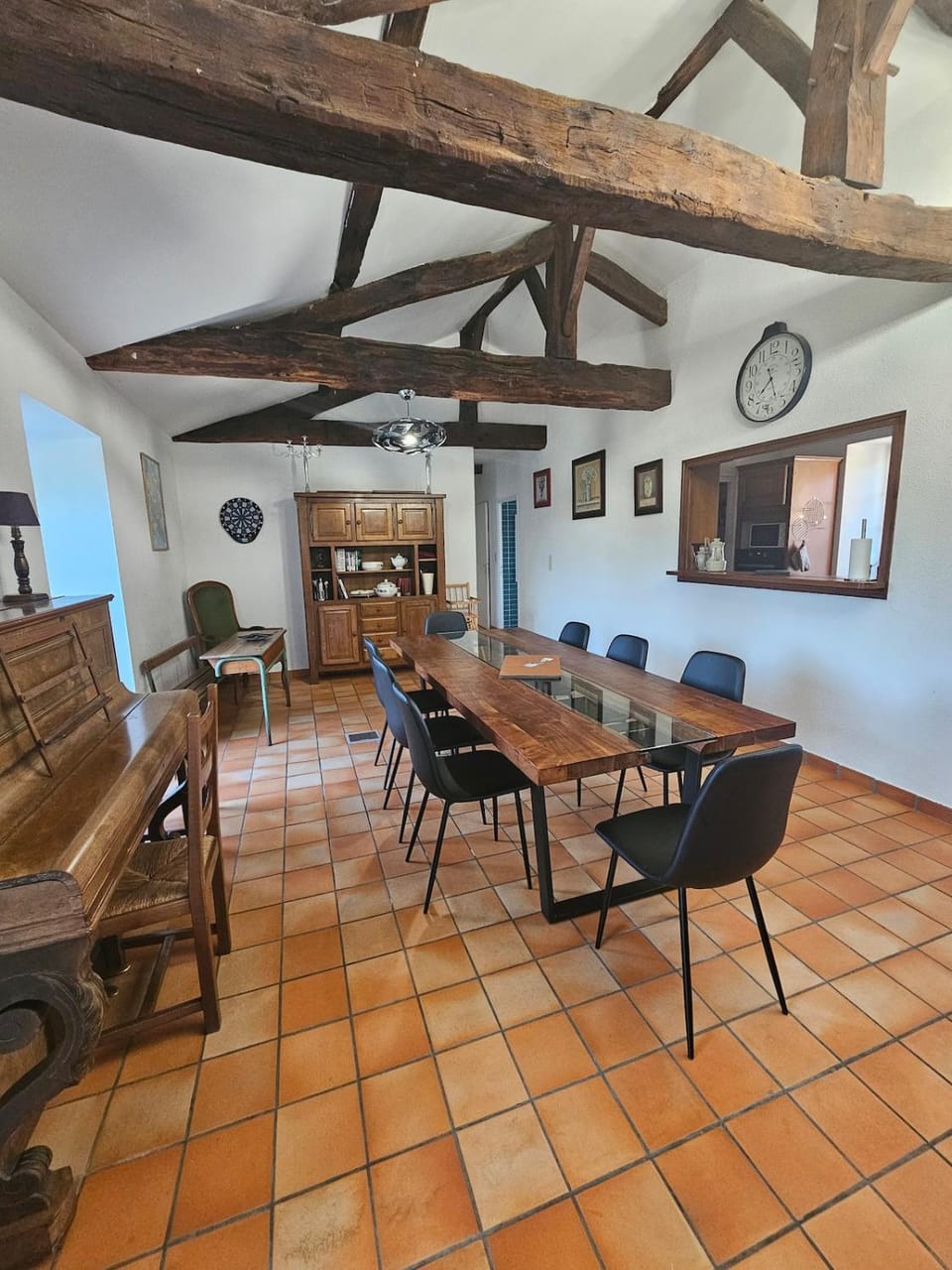 Living room, Dining area