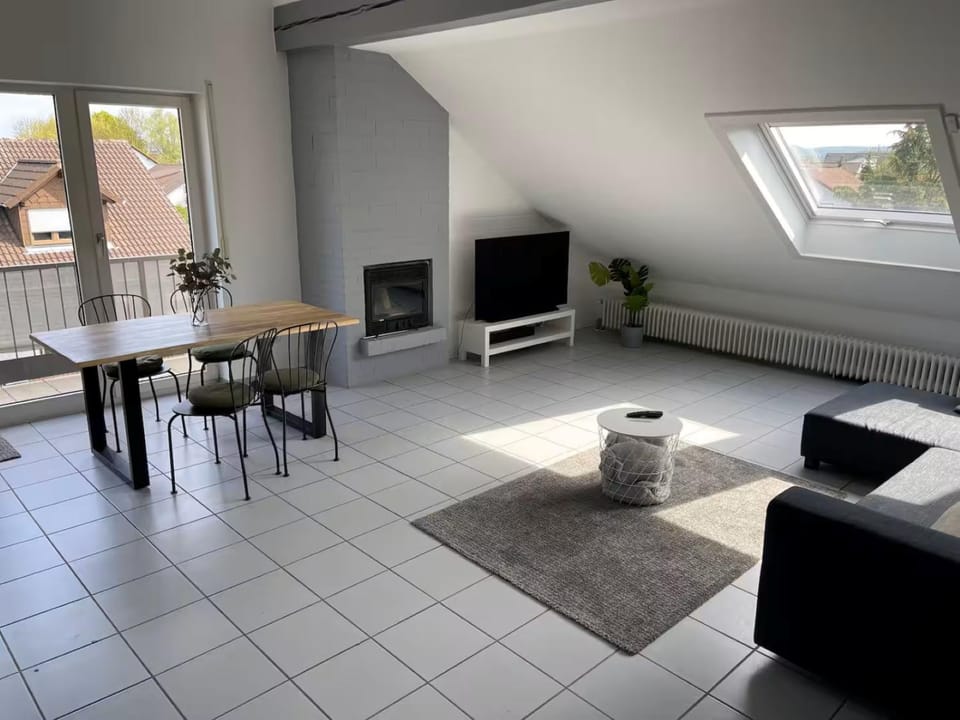 TV and multimedia, Balcony/Terrace, Living room