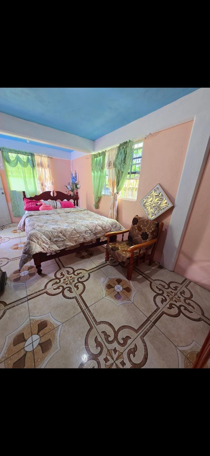 Versha's paradise Villa in Portsmouth