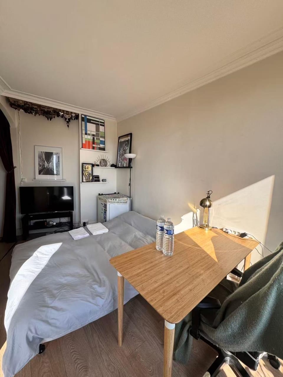 Sunny Apartment with Seine View Apartment in Paris