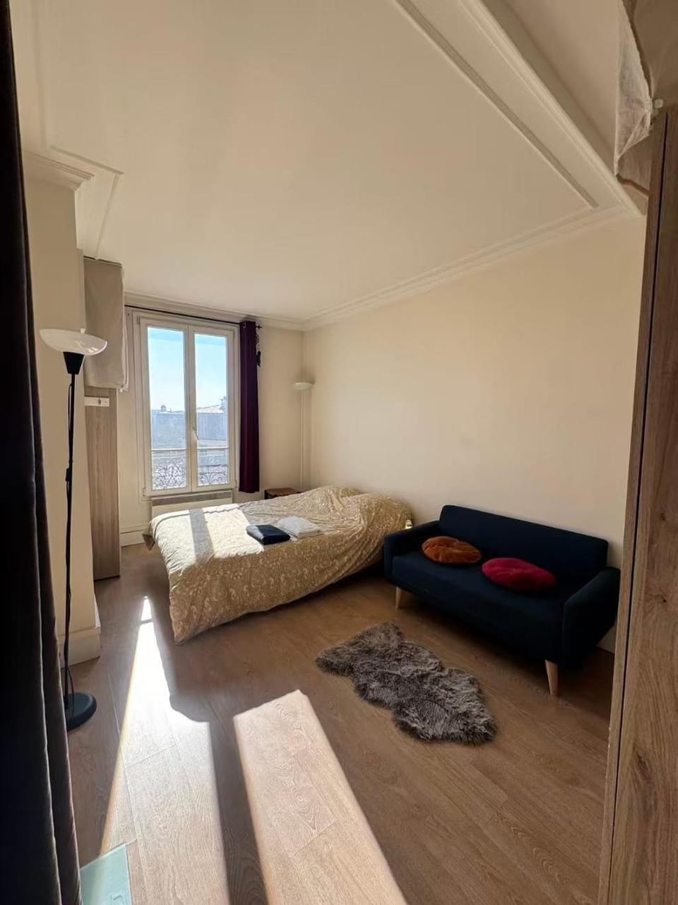 Sunny Apartment with Seine View Apartment in Paris